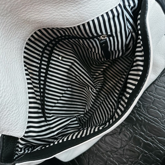 Kate Spade Purse - Picture 4 of 4